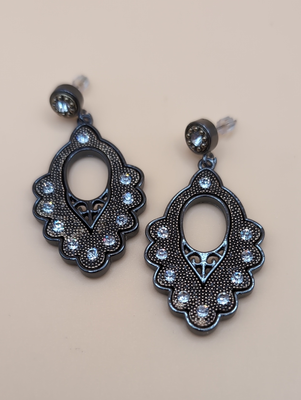 Macy's CHARTER CLUB Gunmetal Sparkly Earrings - CUTE! NWT